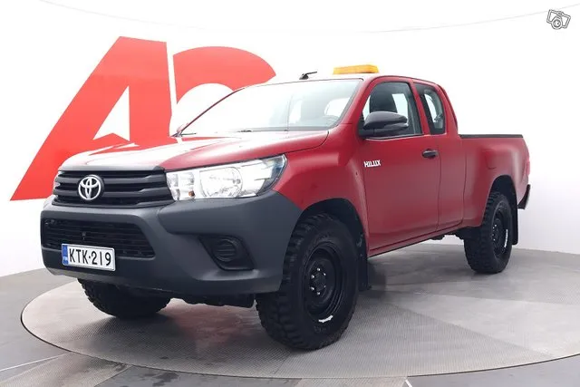 Toyota Hilux Extra Cab 2,4 D-4D 150 4WD Life - ALV 24% / Toyota Approved -turva 1 vuosi ilman km-rajaa ja omavastuuta Image 1